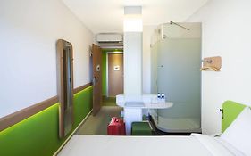 Cordia Hotel Makassar Airport